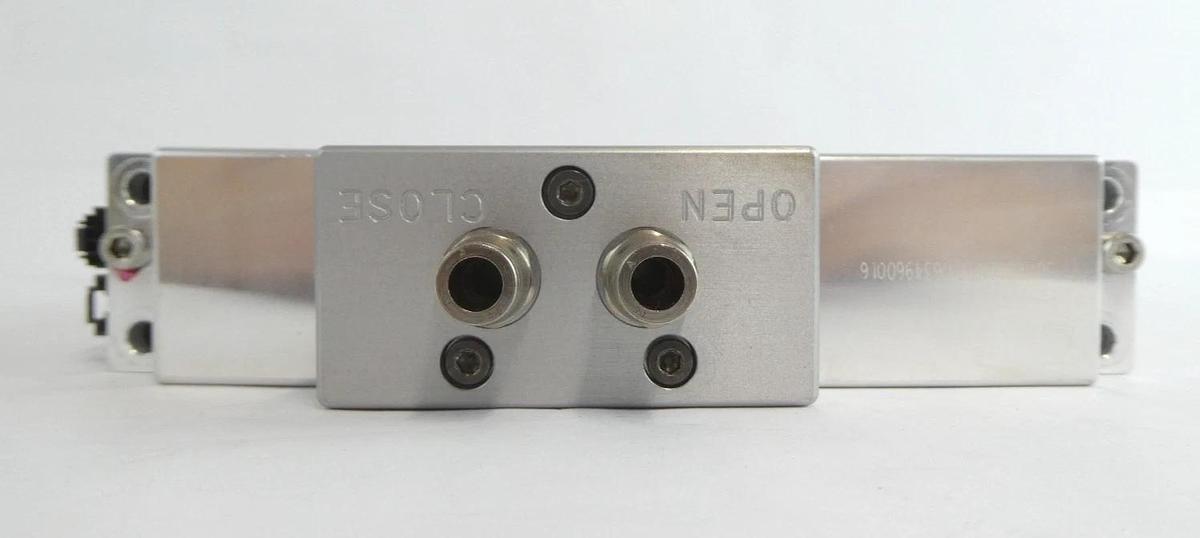 Used VAT 0240X-CA24-BMD1 300mm Pneumatic Vacuum Slit Valve Actuator and Gate Working