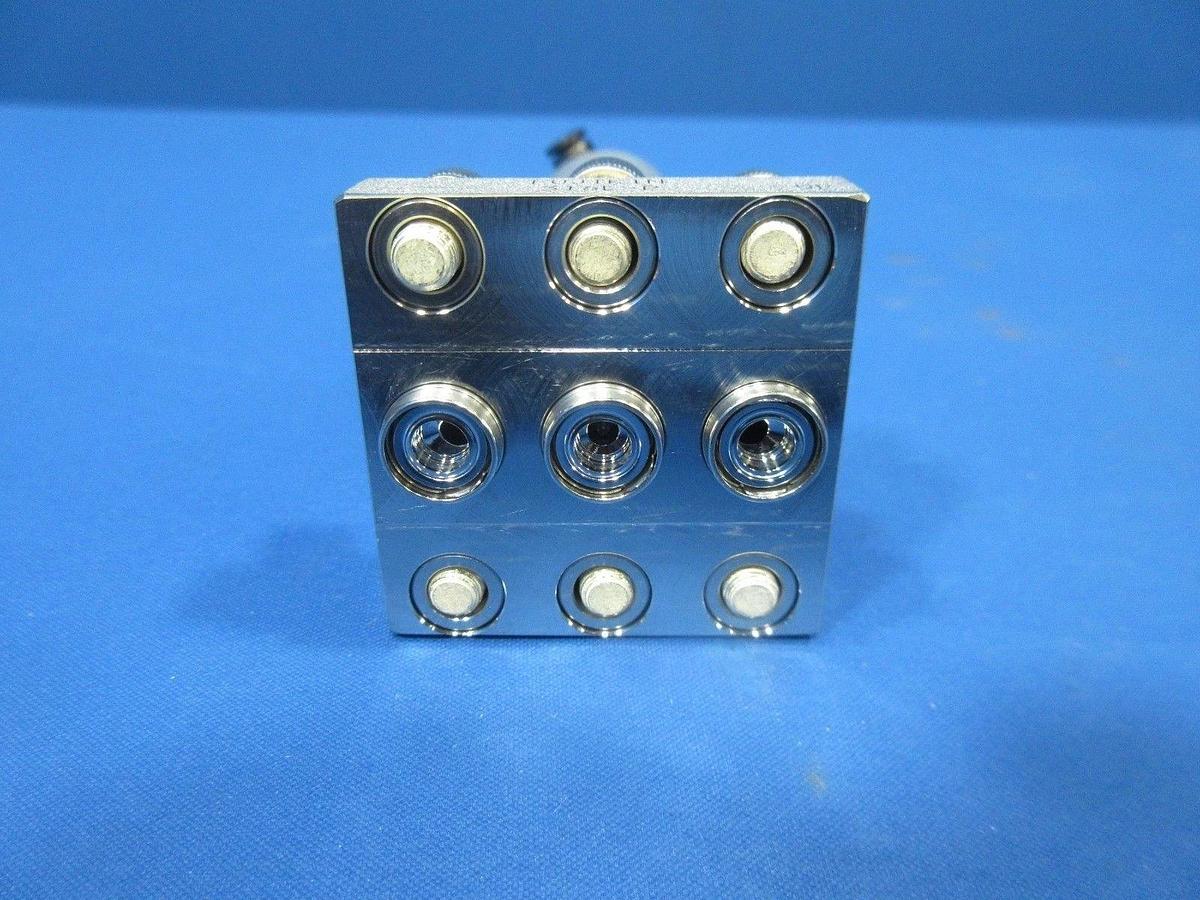 Used Fujikin 091404 Type NC Diaphragm Valve 0.39~0.59MPa 3 Port C-Seal Lot of 11 used