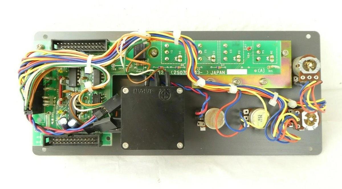 Used Nikon 2S070-043 Microscope Panel 2S700-552 OPTISTATION 3 Missing Knob Working