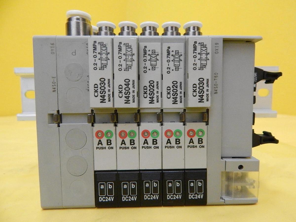 Used Hitachi I-900SRT 5-Port Pneumatic Manifold Door Control Set of 4 CKD Working