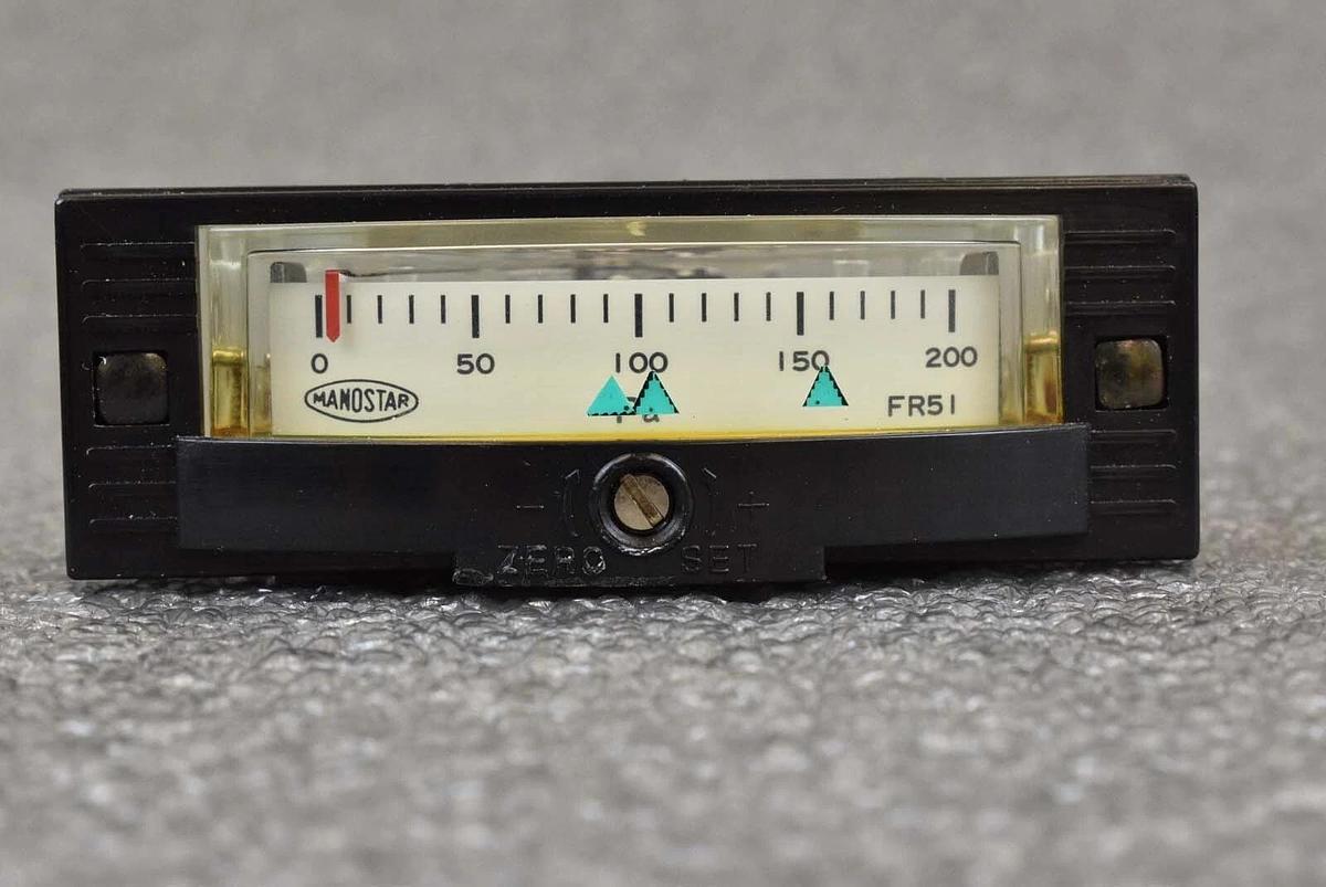 Used Manostar FR51 Pressure Guage