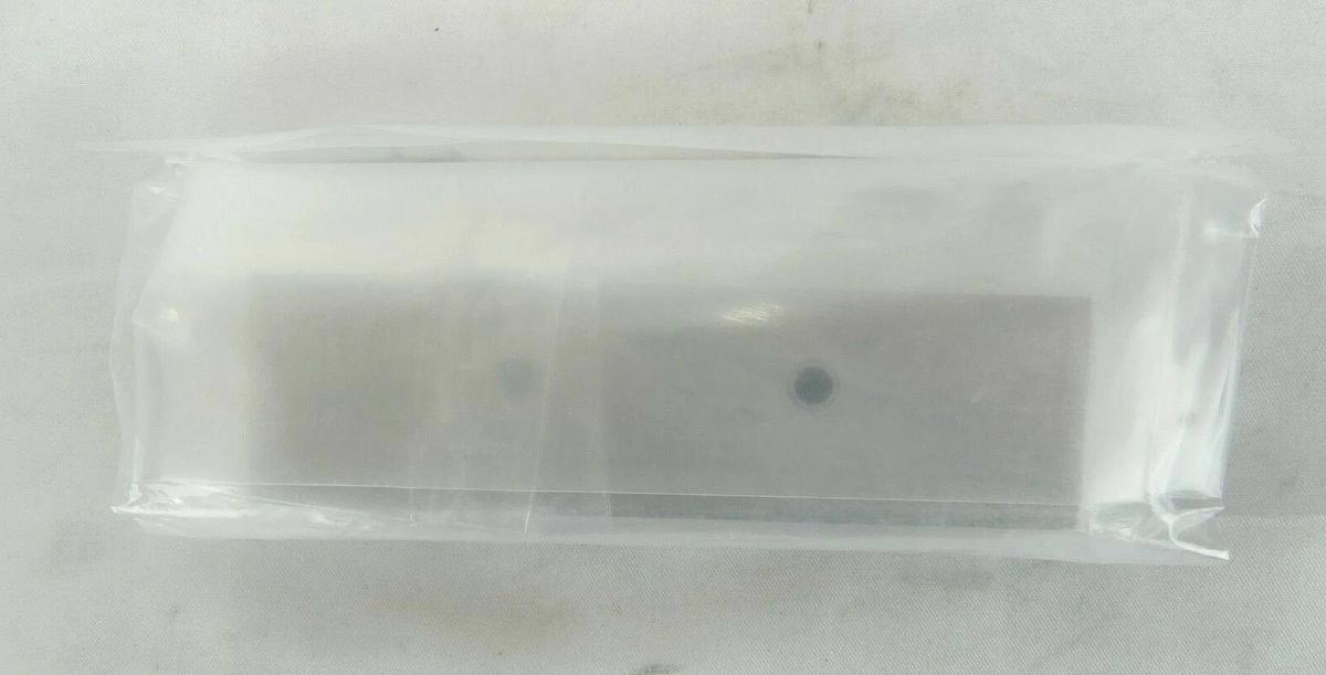 Fujikin CWLV-4-3-14R Block with Seal 1.125 Right Gas Feed Reseller Lot of 4 New