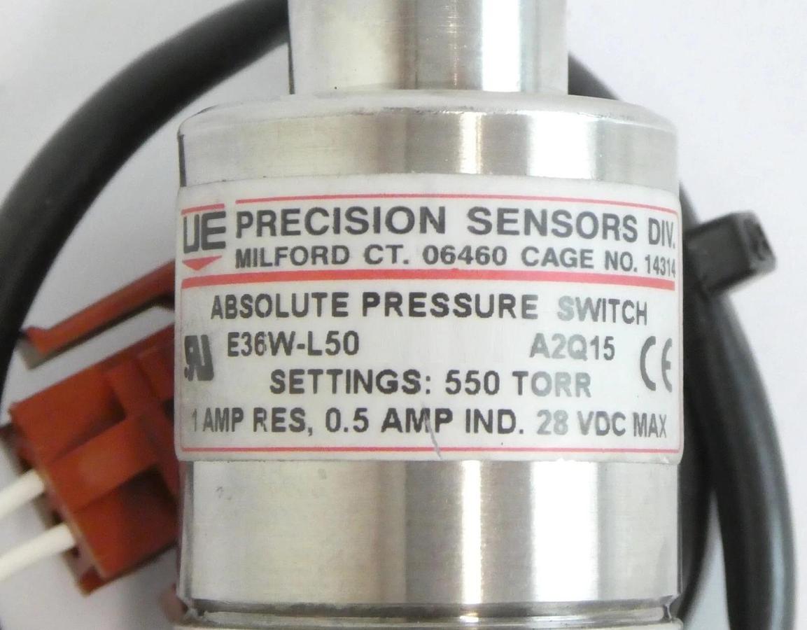 Used UE Precision Sensors E36W-L50 E36W-L33 Absolute Pressure Switch Lot of 8 Working