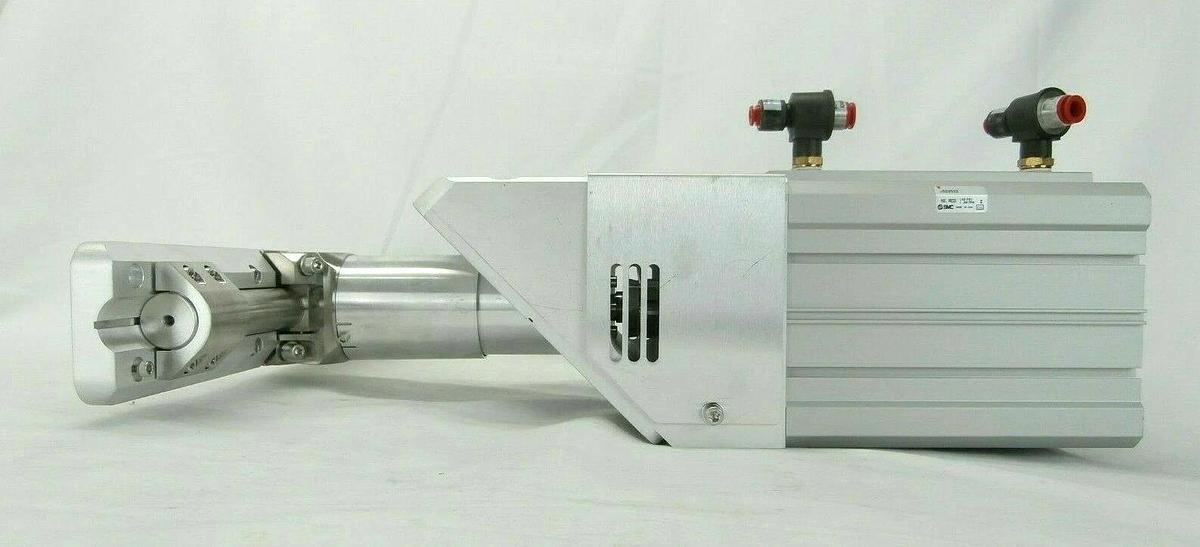 Used SMC US22532 Slit Valve Pneumatic Cylinder with Gate AMAT 0040-41892 Working