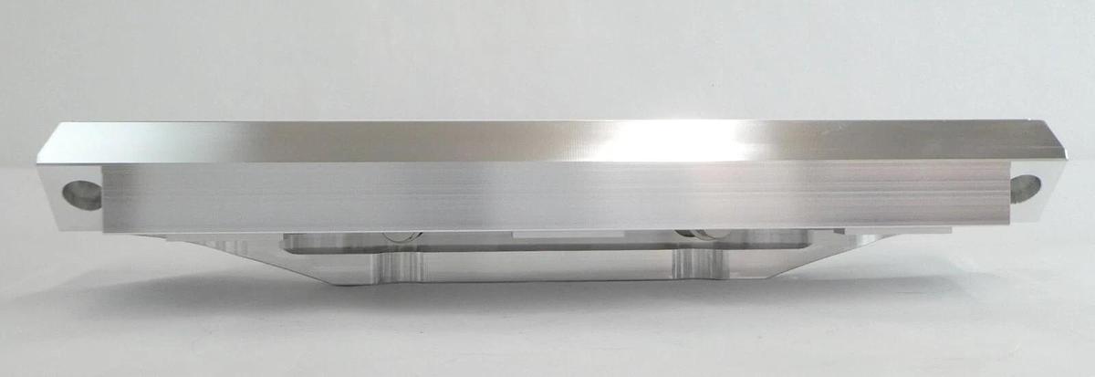 VAT 0340X-CA24-BXC1 300mm Pneumatic Chamber Slit Valve New Surplus