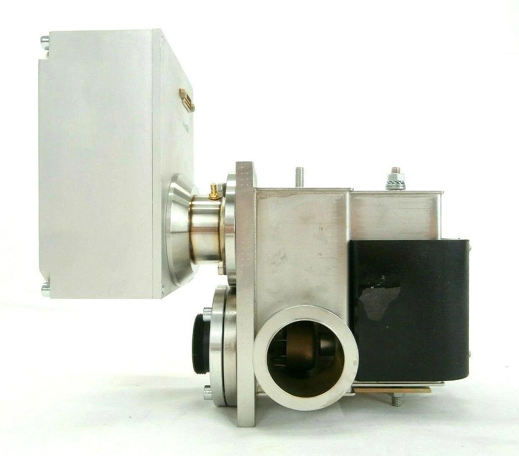 Used Leybold 200.59.928 UL 500 Leak Detector Pre-Amp Magnet Assembly & Cables Spare