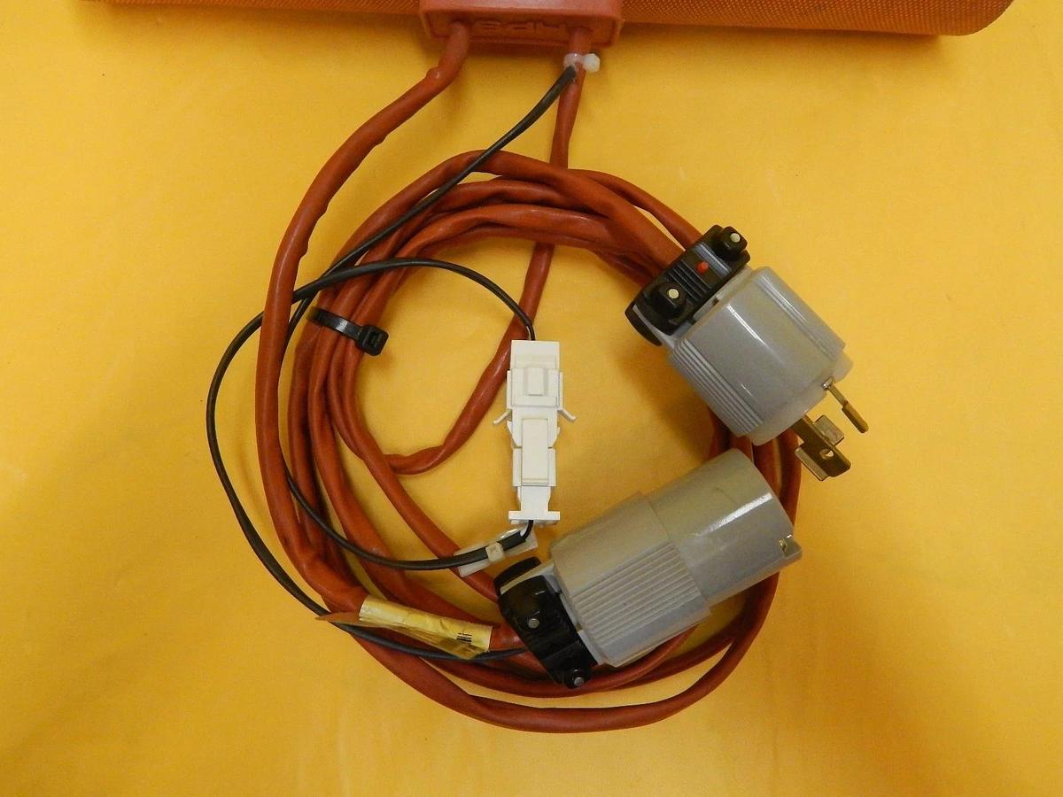 Used MKS Instruments 9520-0230 Heater Jacket 135 Watt HPS Used Working