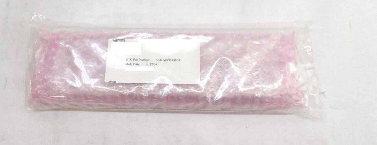 Used Green Tweed 5641A0996SSE38 Slit Valve Gate Door Reseller Lot of 3 New Surplus