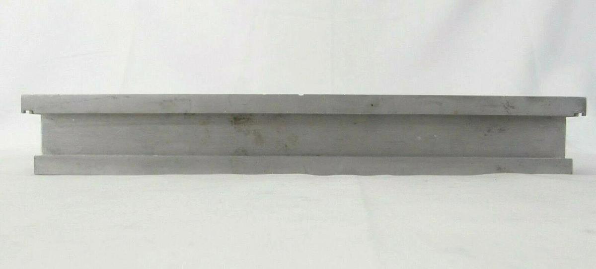 Used VAT MONOVAT Aluminium Wafer Transfer Valve 02010-BA44 02110-BA44 Unmarked Spare