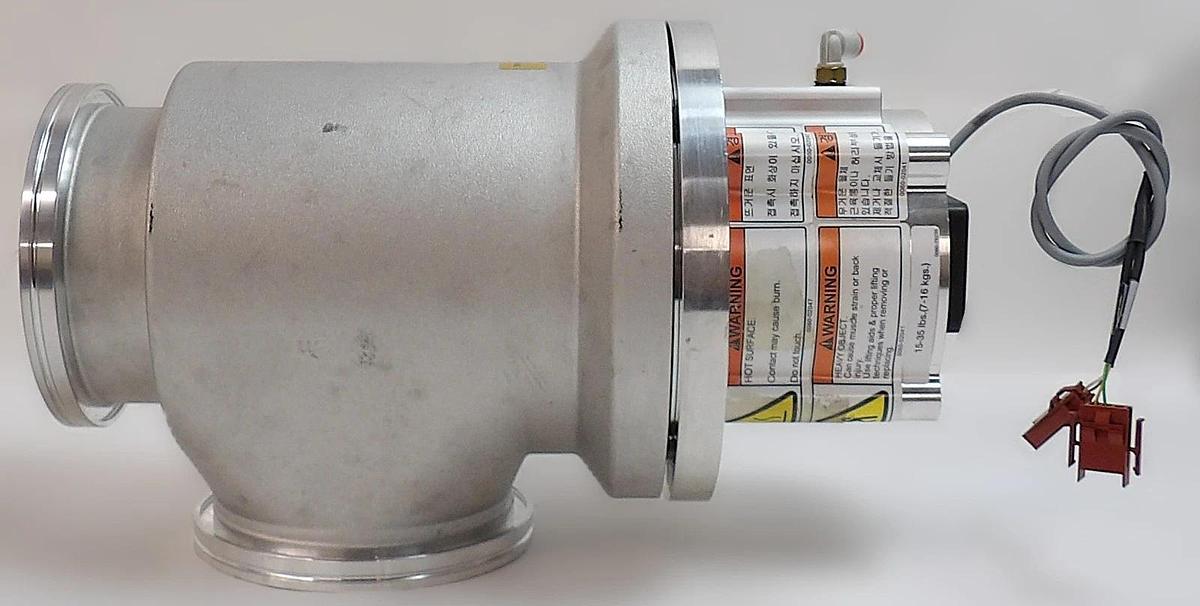 Used VAT 26440-QA21-CPK1 High Vacuum HV Angle Valve Bellows Series 26 Working