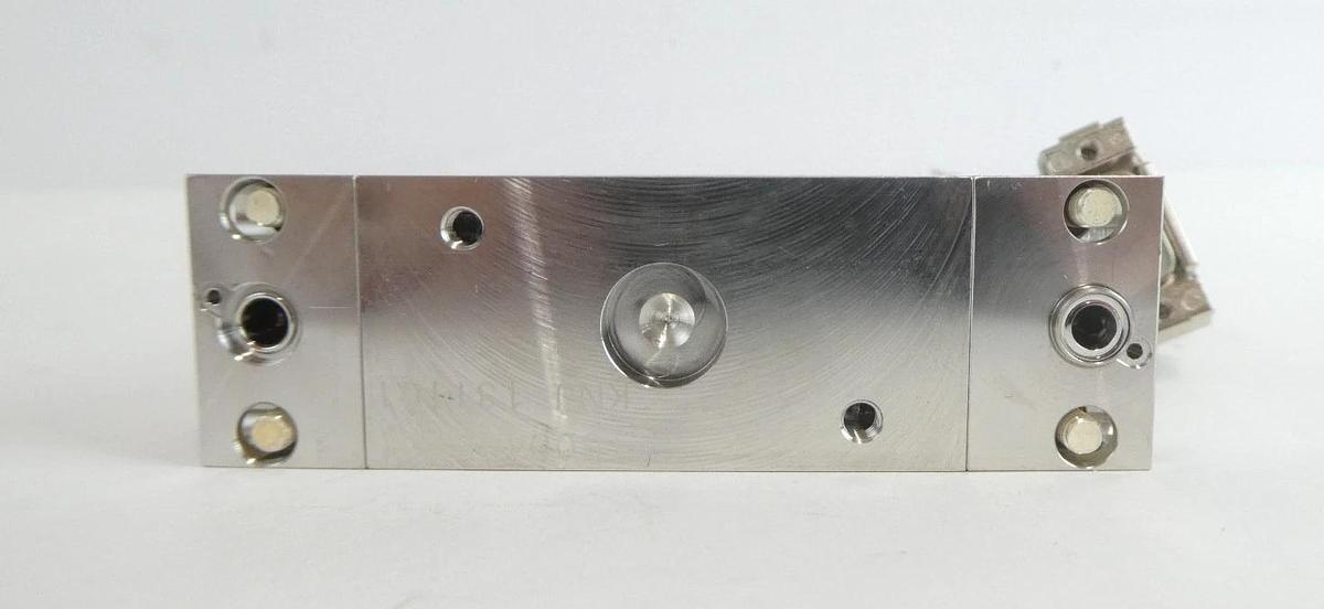 Used Aera TC FC-PAR785Y-BW-2 MFC Mass Flow Controller 50 SCCM N2 Lot of 3 Working