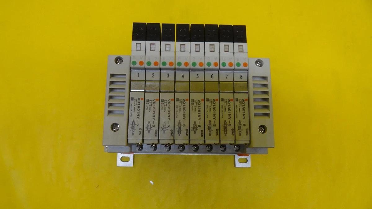 SMC VV5Q11-08-DAJ00899 Pneumatic Manifold VQ1A01NY-5 ASM 50-125207A17 New