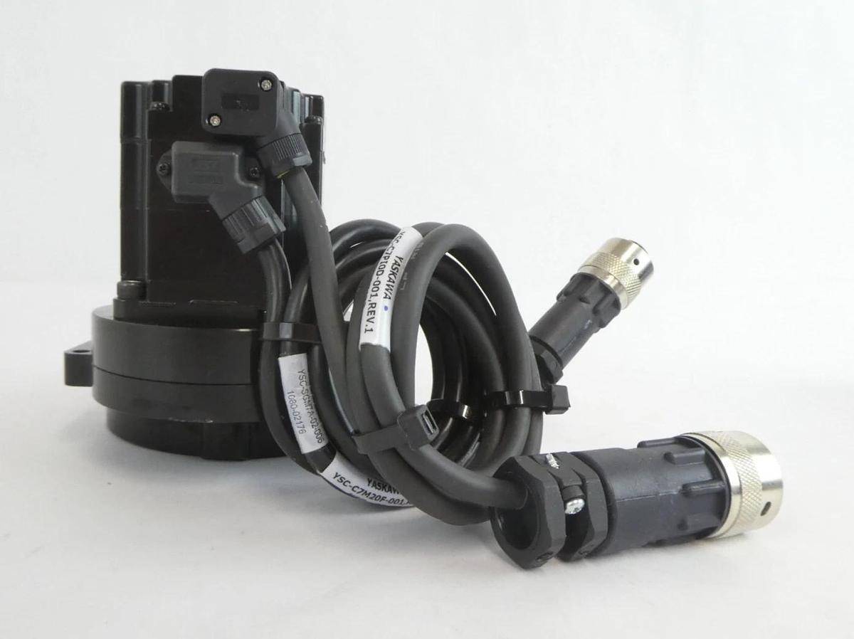 Used Yaskawa YSC-SGM7A-02-006 Servo Motor Assembly HSG-32A-18-FO-SP Lot of 2 Working