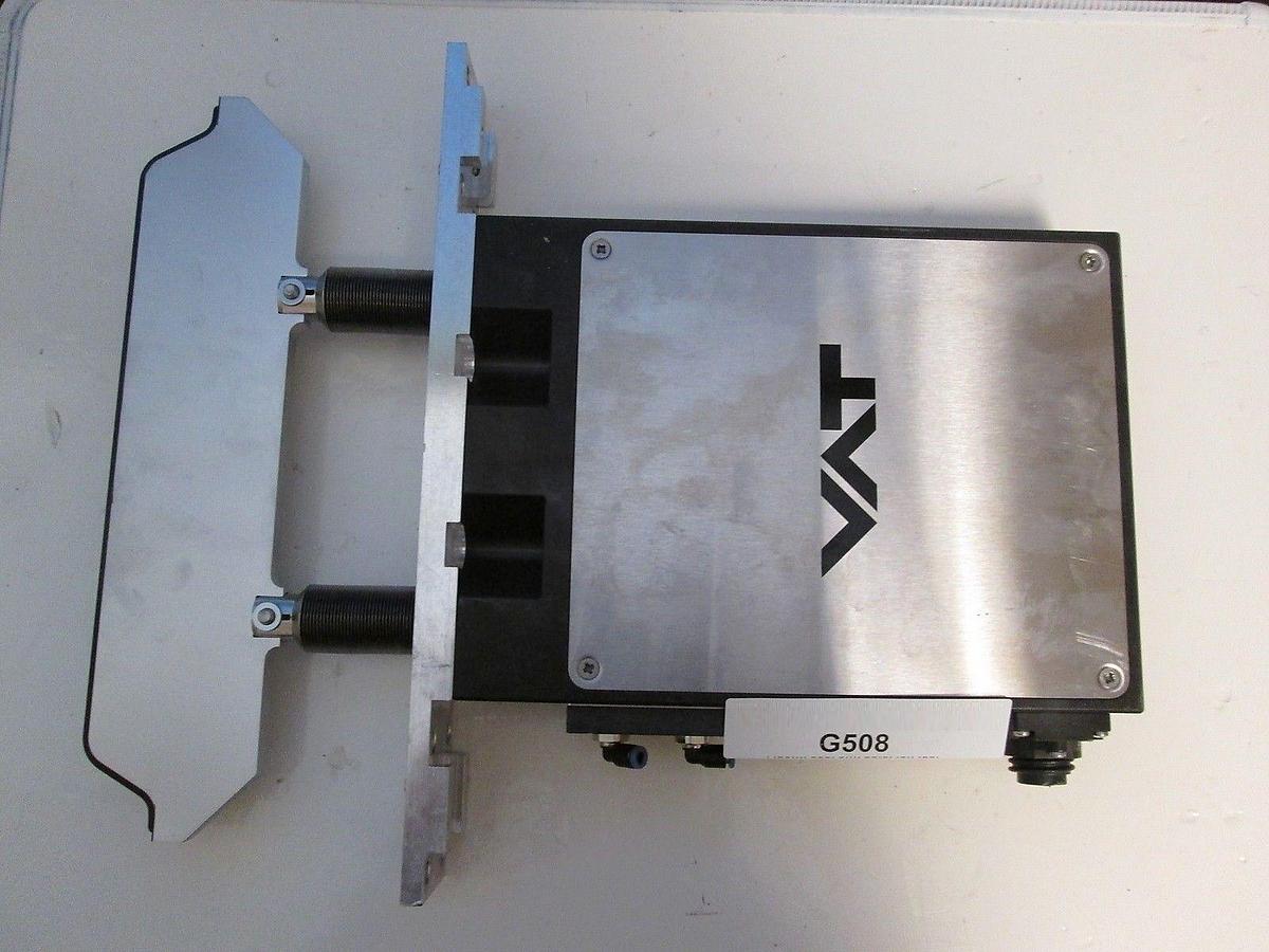 Used VAT 02010-BA24 Pneumatic High Vacuum 12" Slit Valve Used Working