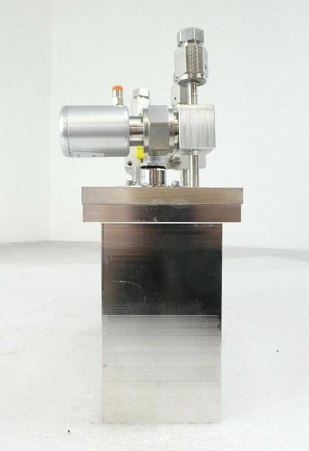 Used ATMI Packing CUST-UNIQUE-2D-PHOS Ampule Bubbler CVD AMAT 0226-96764 P5000 Spare