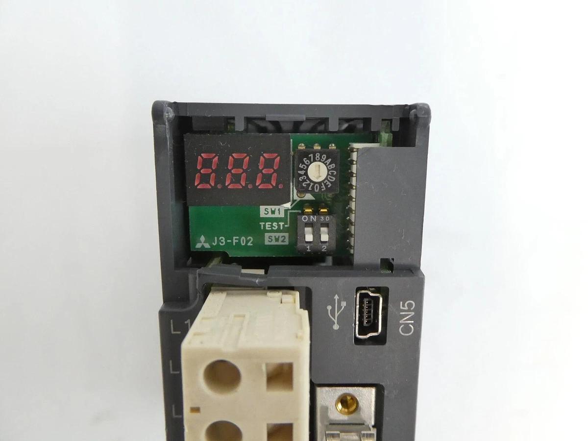 Used Mitsubishi MR-J3-10B MR-J3-40B Servo Drive MELSERVO Lot of 4 Working