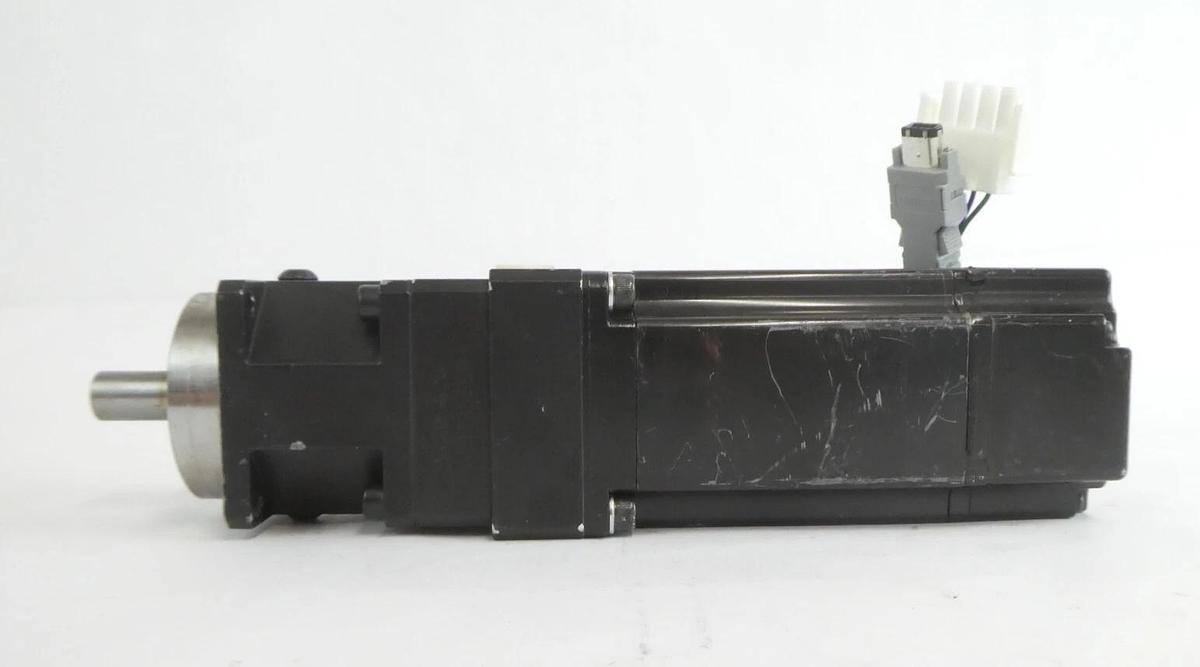 Used Yaskawa SGMAH-04AAF41 YSC-SGMAV-04-001 Servo Motor Lot of 4 Working Surplus