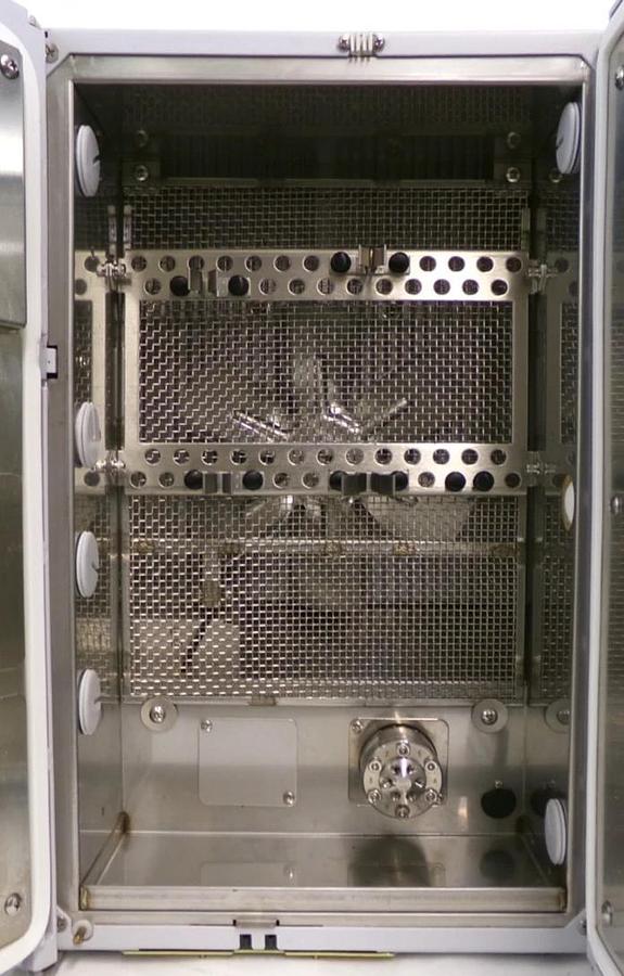 Used Shimadzu 228-45010-32 Prominence Column Oven CTO-20AC Sciex Door Open Untested