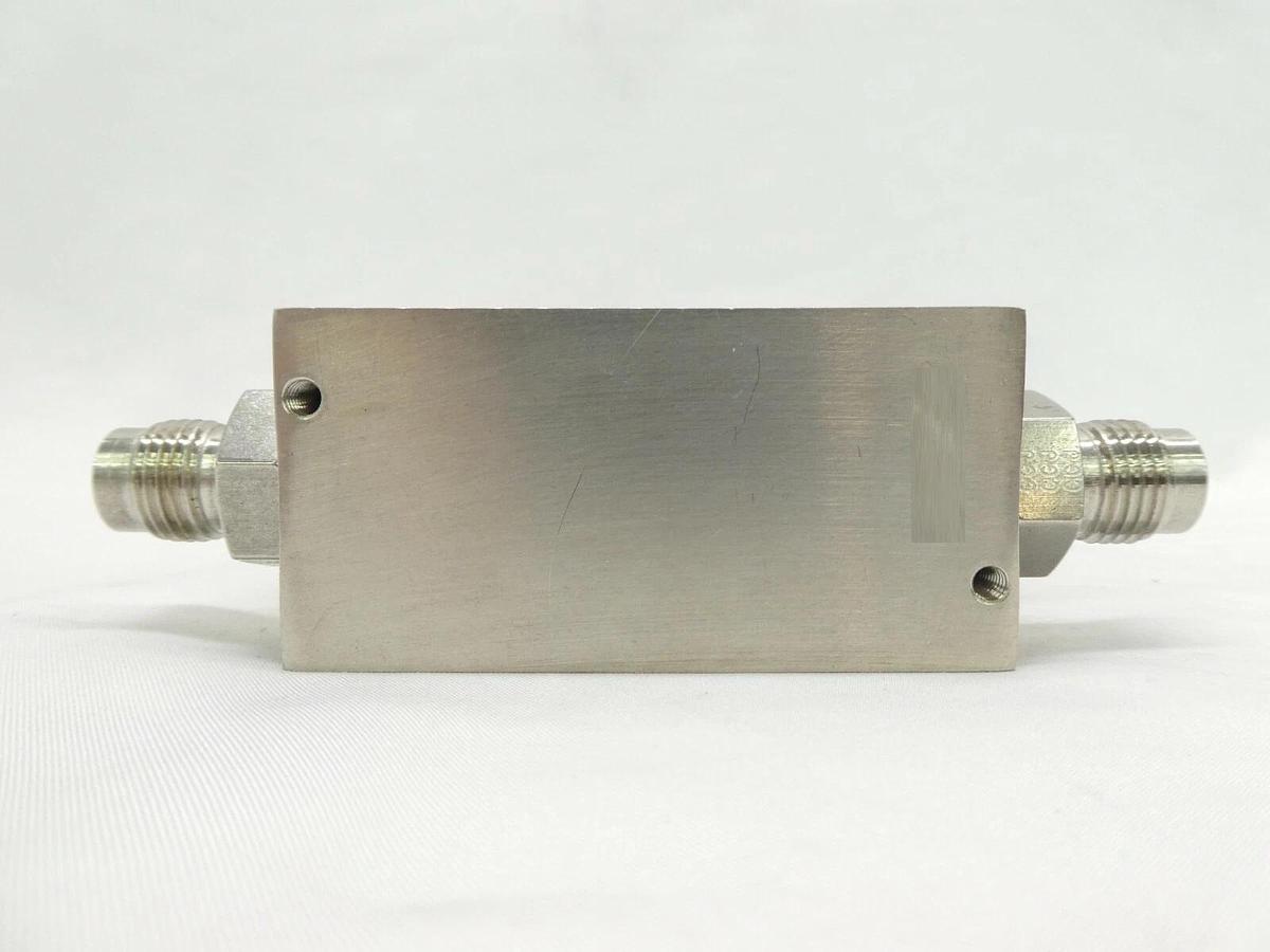Used UNIT Instruments UFC-1000 Mass Flow Controller MFC 200 SCCM CF4 Working Surplus