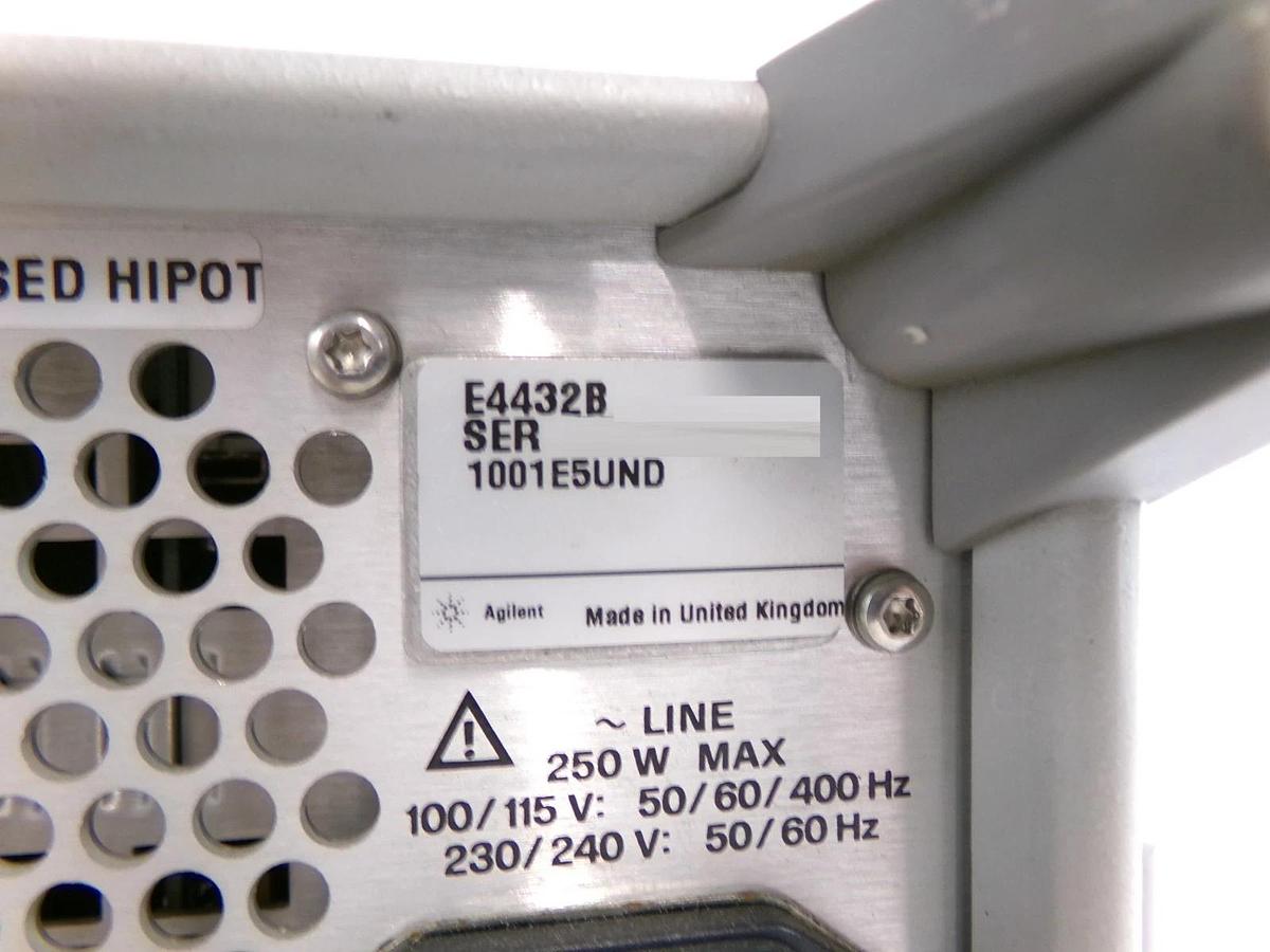 Used Agilent Technologies E4432B ESG-D Series Signal Generator ESG-D3000B Untested