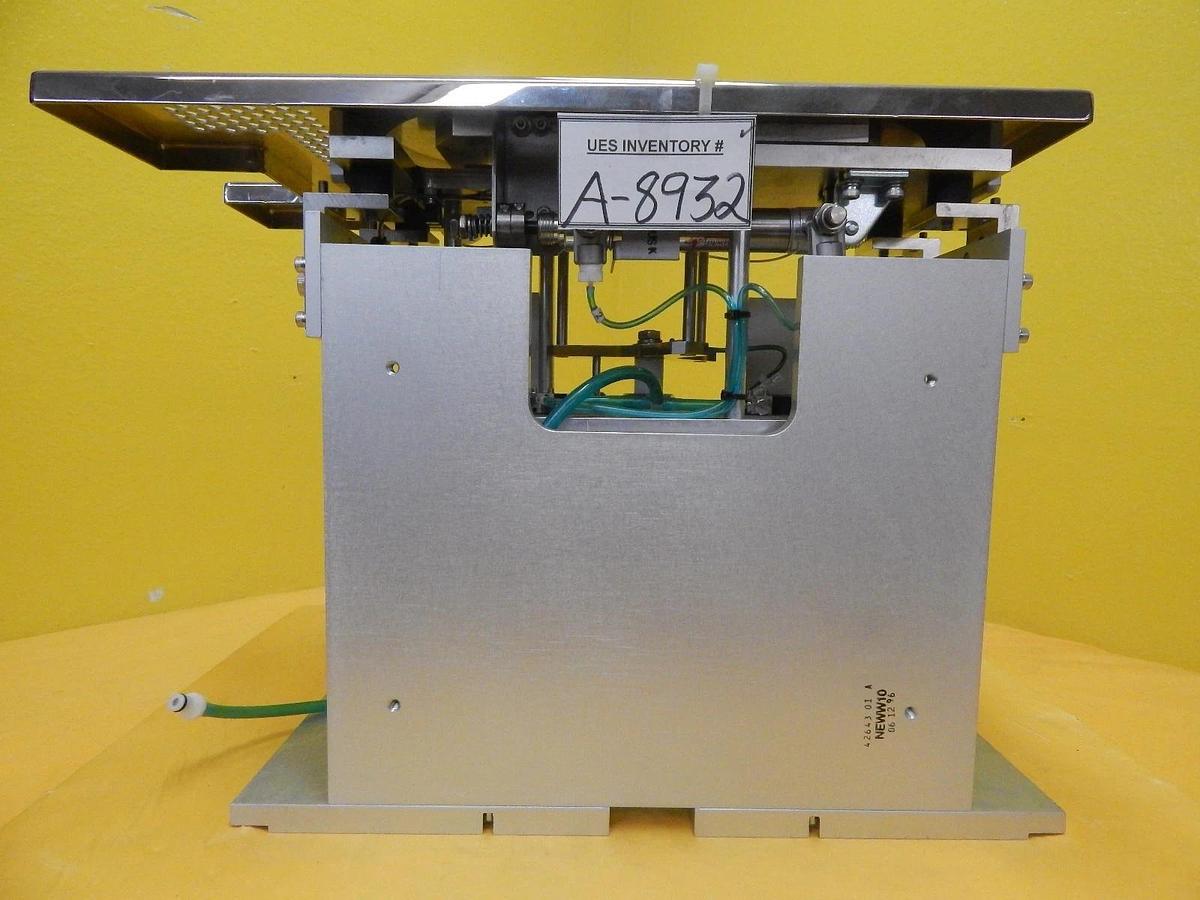 Used SVG Silicon Valley Group Wafer Gripper Station 90S DUV Used Working