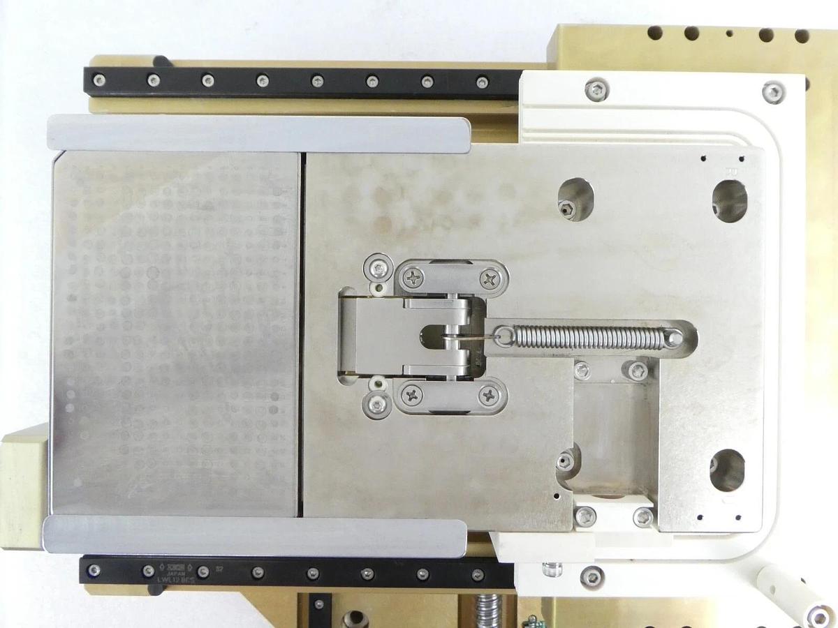 Used AB Sciex Sample Tray Stage Assembly MALDI TOF/TOF 5800 Spectrometer Working