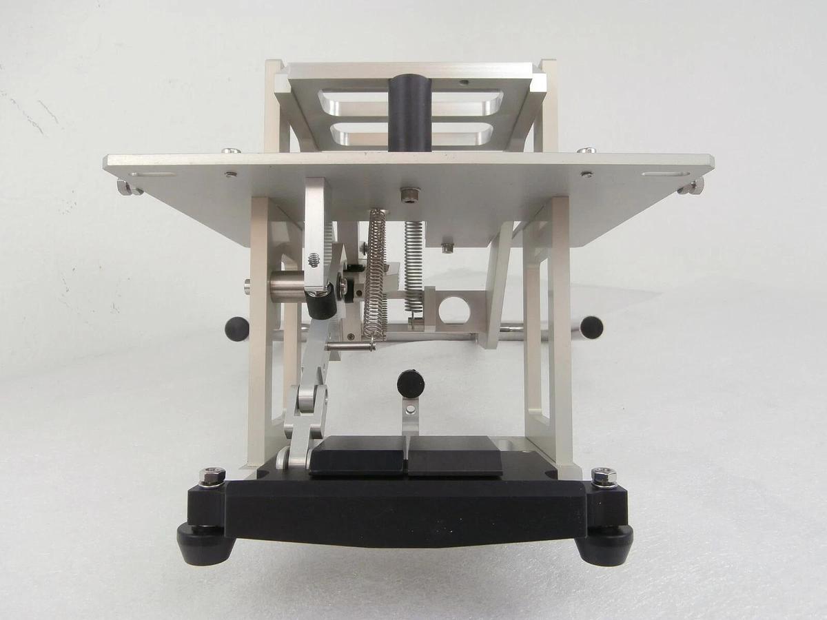 Used IDC PG.DK.A.005.01 Docking System Side to Side Working Surplus