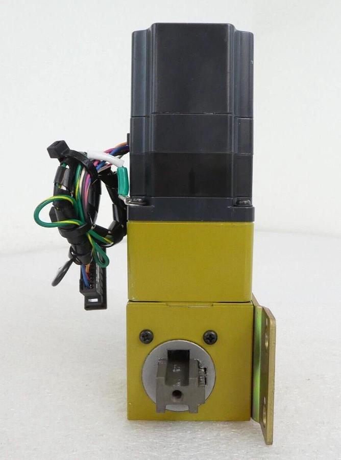 Used Oriental Motor PK564AM2-LB150X Lineard Motor VEXTA Right Bias Lot of 4 Working