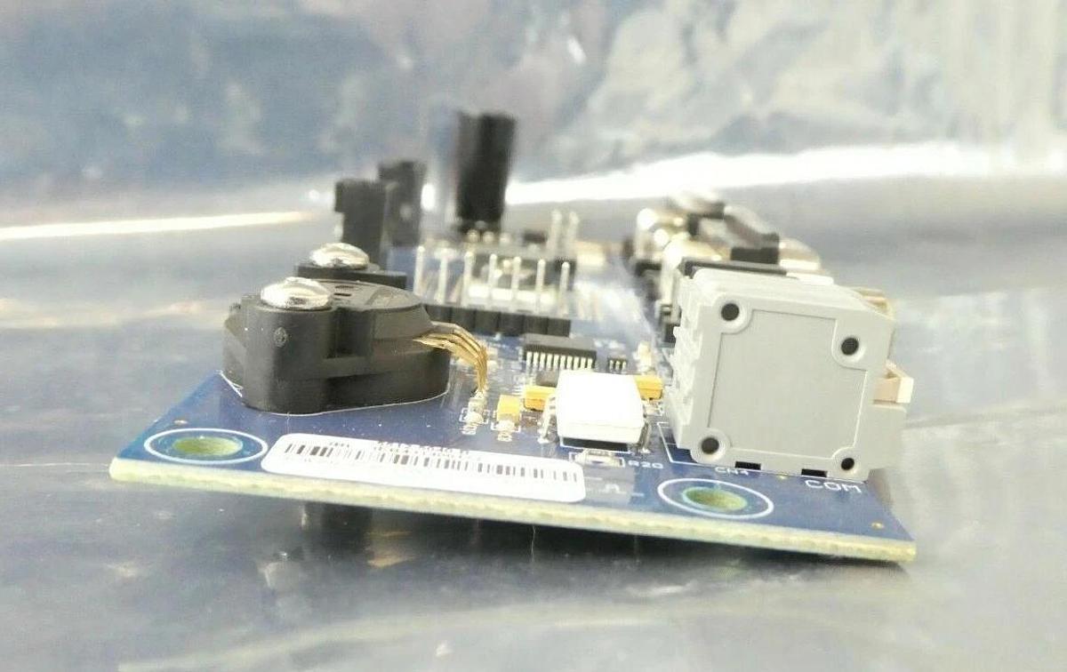 Used Shimadzu 5512-5040 Prominence Degasser PCB ID7000-0253-2 DGU-20A5R Working Spare