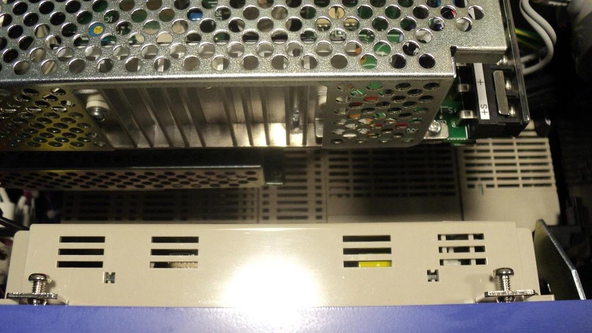 Used Daikin Industries 3D80-00711-V2 Control Unit UBRP4C91IN Used Working