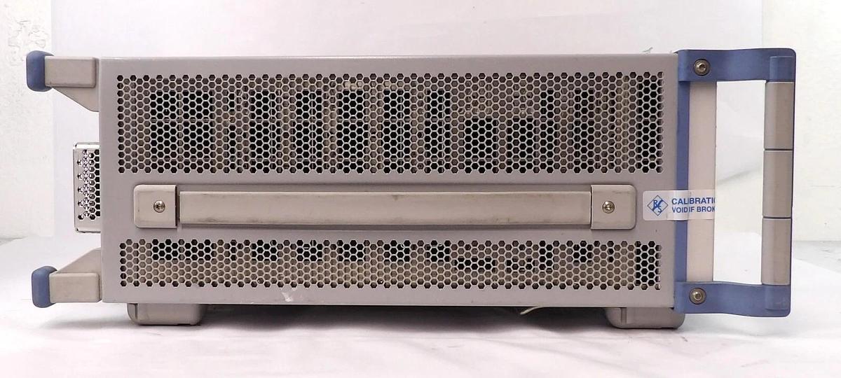Used Rohde & Schwarz 1201.0002K50 Wideband Radio Tester CMW 500 Damaged Screen As-Is