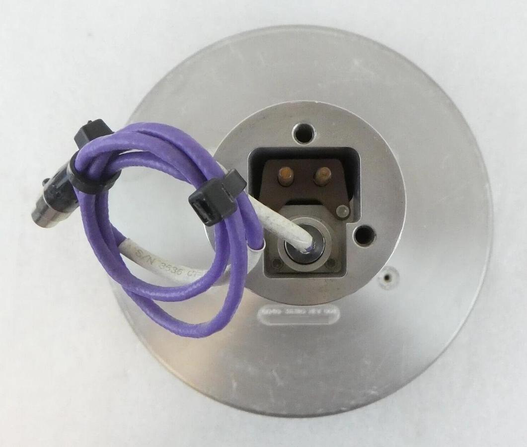 Used AMAT Applied Materials 0040-36180 200mm TxZ SNNF Heater Chuck w/Cable Working