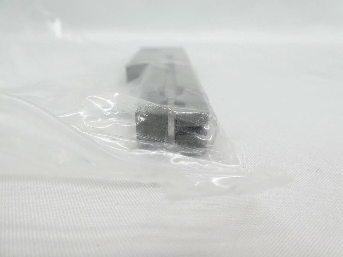 AMAT Applied Materials 0020-82131 2.4 L/H Filament Clamp New Surplus