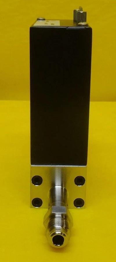 Used Mykrolis FC-2960MEP5 Mass Flow Controller MFC 2900 Series 20 SLM N2 Used Working