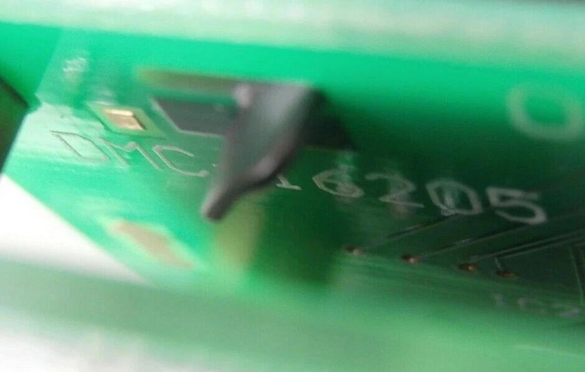 Used AE Advanced Energy 2305466-A HVF8000 Display PCB Optrex DMC-6205 HVF 8000 Spare