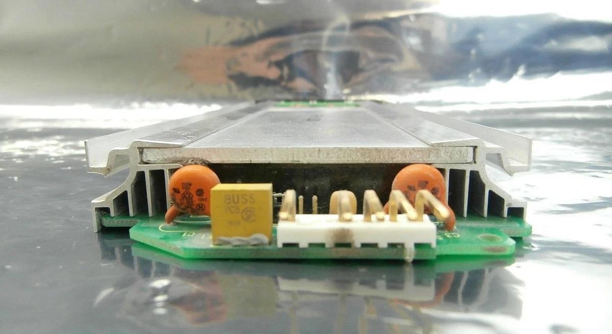 Used Vicor 20-130056-04 Switching Power Supply Module MegaPAC L5.1V/19.6AWDL Used