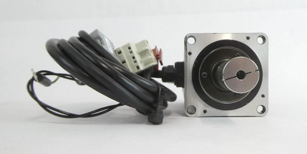 Used Yaskawa SGMPH-01AAE-YA11 SGMPH-01AAE-YA13 Servo Motor Lot of 10 Working