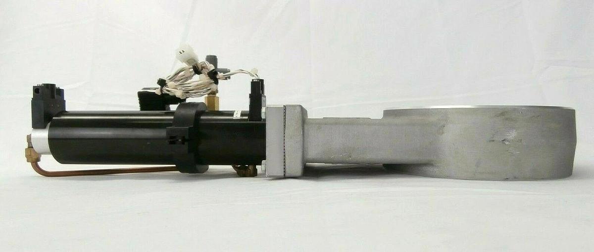 Used VAT F12-60366 Pneumatic Gate Valve 4" Plasma-Therm SLR 770 Working Spare