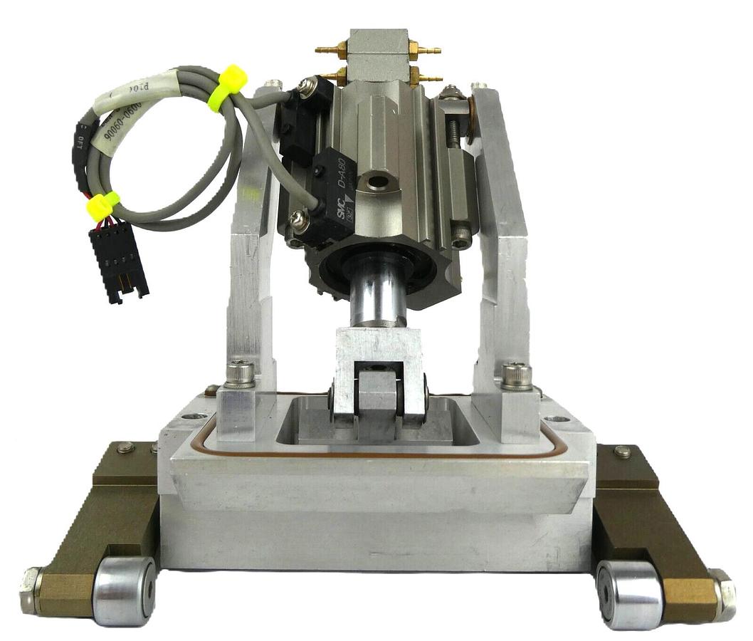 Used AMAT Applied Materials 0010-10265 5000 Cleanroom Slit Valve "S" P5000 Working