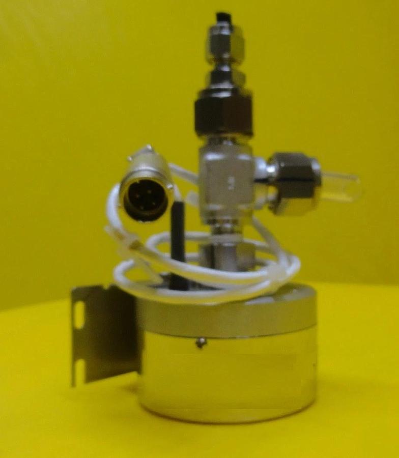 Used Setra 204100-50-NK Pressure Transducer 204 0-700 KPA Used Working