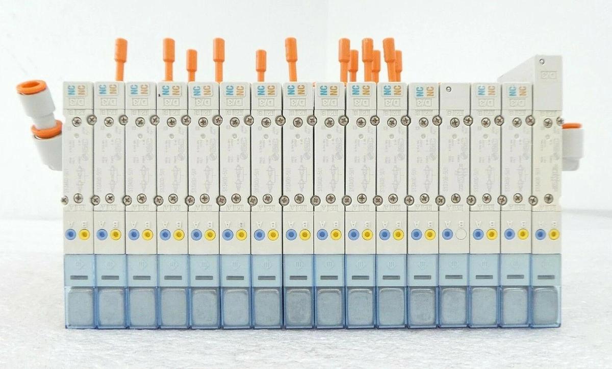 Used AMAT Applied Materials Pneumatic Block 1 SMC 16-Port Manifold INR587-33 Working