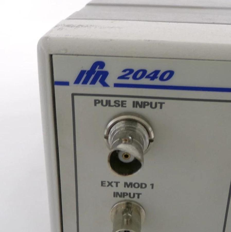 Used IFR 2040 10khz-1.35Ghz Low Noise Signal Generator Ver. 9.15 Error 26 Untested