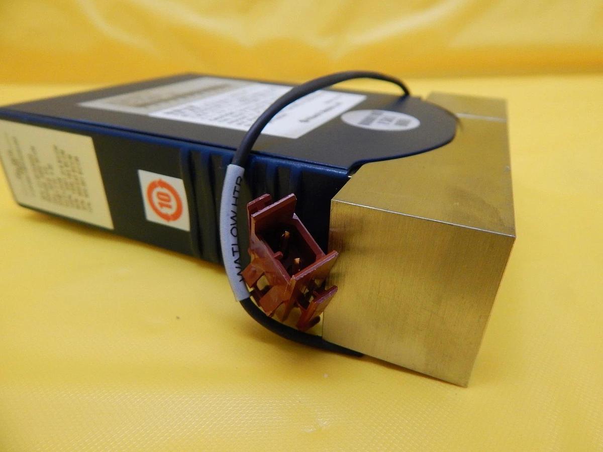 Used Aera FCPI981CBAXDIDJAA Pressure Insensitive MFC MGMR PI-98 AMAT 0190-34215 Used