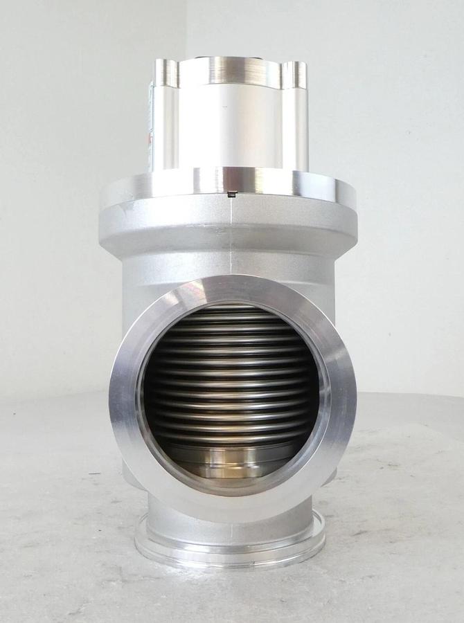 Used VAT 26440-QA21-CML1 High Vacuum HV Angle Valve Bellows Series 26 Working Spare