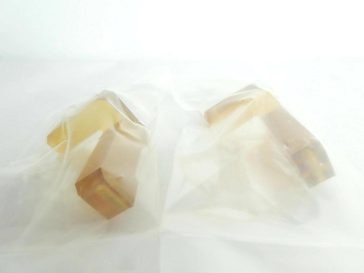ASM 16-401284-01 Retainer Gas Line Reactor Shield Reseller Lot of 2 New Surplus