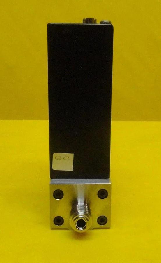 Used Tylan FC2902MEP-T Mass Flow Controller MFC 1000 SCCM O2 2950 Series Used Working