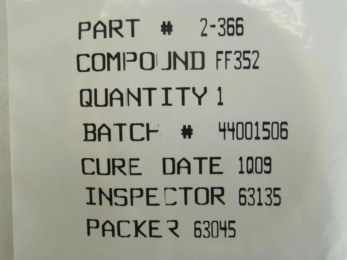 Parker Seals 2-366 O-Ring Ultra Parofluor Seal FF352 1043736 New Surplus