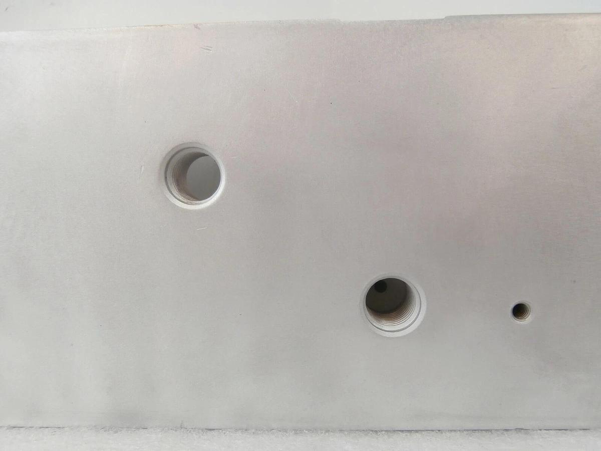 Used AMAT Applied Material 0040-09136 200mm Wafer CVD Chamber P5000 Cleaned Surplus