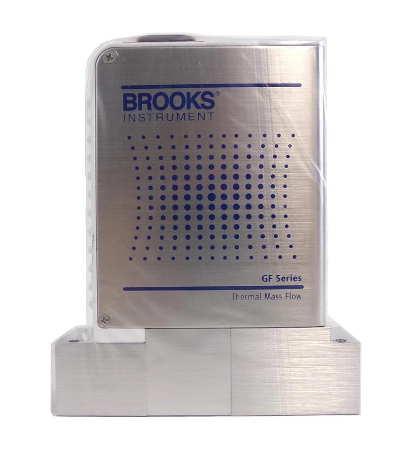 Used Brooks Instrument GF120C-110025 Mass Flow Controller MFC 50 SCCM C4F8 New Spare
