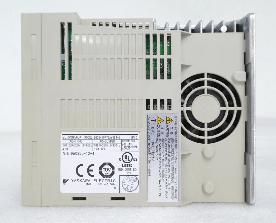 Used Yaskawa Electric SGDS-10A72AY584-E Servo Drive SERVOPACK SynqNet 200V Working